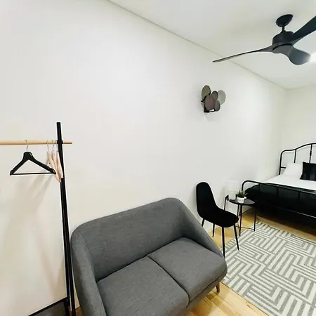 Center 3 Bedroom Flat Next To Avenida Liberdade