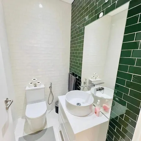 Center 3 Bedroom Flat Next To Avenida Liberdade Lisbon