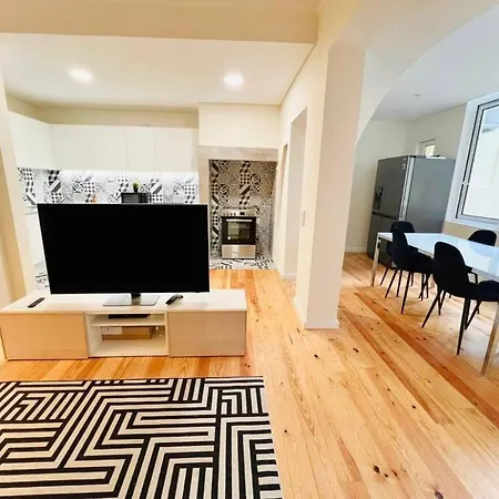 Center 3 Bedroom Flat Next To Avenida Liberdade Lisbon