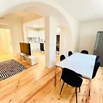 Center 3 Bedroom Flat Next To Avenida Liberdade Apartamento *