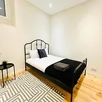 Apartamento Center 3 Bedroom Flat Next To Avenida Liberdade